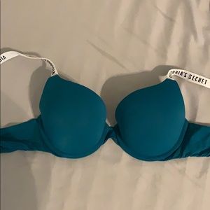 Victoria secret t shirt push up bra